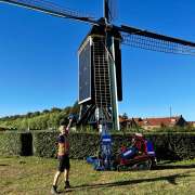 Snoeironde in Brielle afgerond met onze rupsvoertuig, uitgerust met een mulchmaaidek.