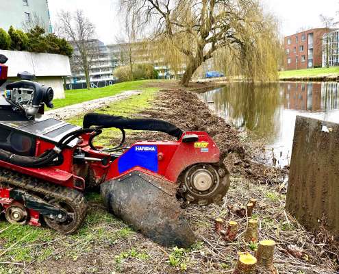 Werk in uitvoering; Opschot wegfrezen langs het water in Leiderdorp